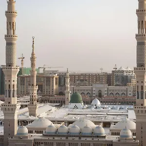 Madinah Hilton ***** Medina